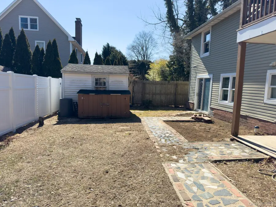 110 Flint Street, Greenport, NY 11944 - Image #3