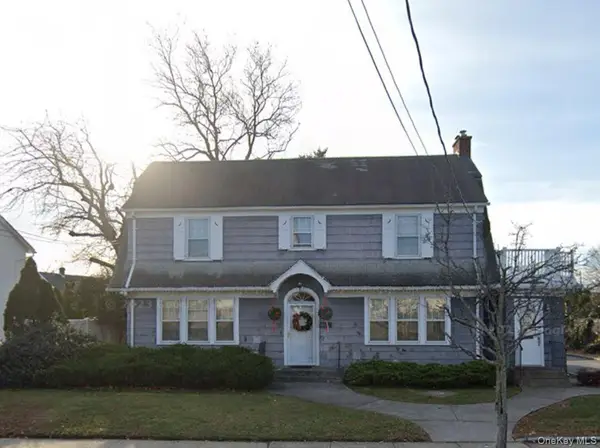 46 Conklin Street, Farmingdale, NY 11735