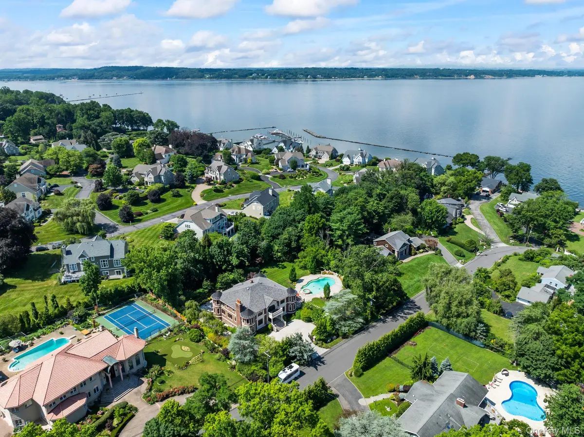 28 Whitney Circle, Glen Cove, NY 11542 - Image #1