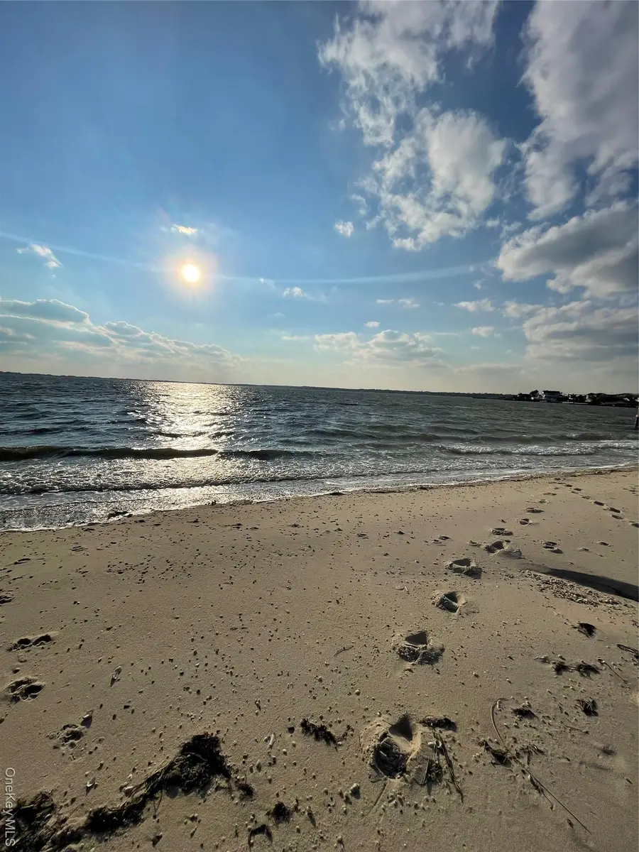 21 Tarpon Road, East Quogue, NY 11942 - Image #3