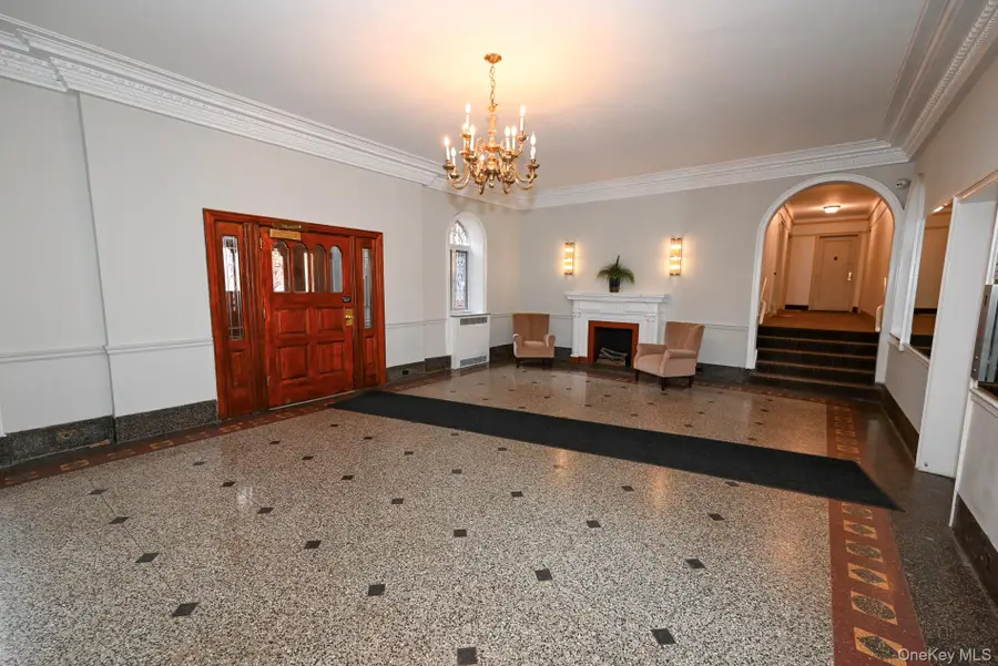 111-39 76th Road #D7, Forest Hills, NY 11375 - #3