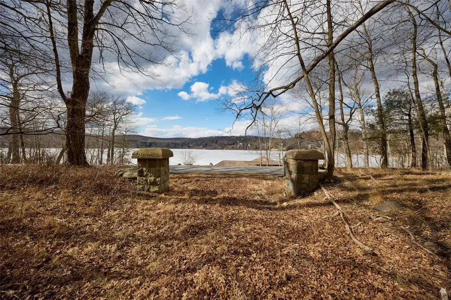 288 Tuxedo Road, Tuxedo Park, NY 10987 - Image #2