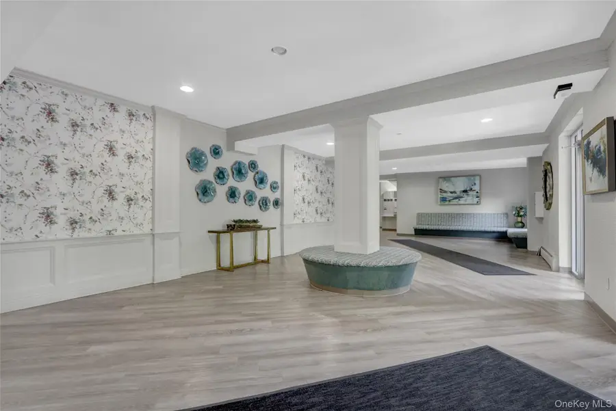 120 Morris Avenue #B17, Rockville Centre, NY 11570 - Image #3