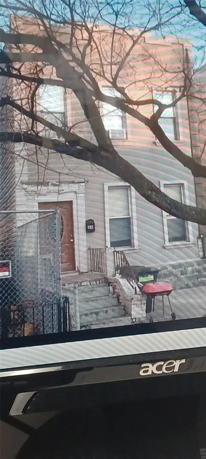 33 Essex Street, Brooklyn, NY 11208 - Image #2