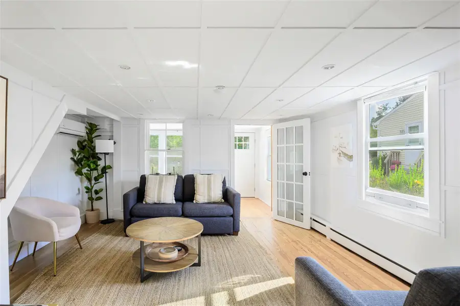 86 Old Country Road, East Quogue, NY 11942 - Image #3