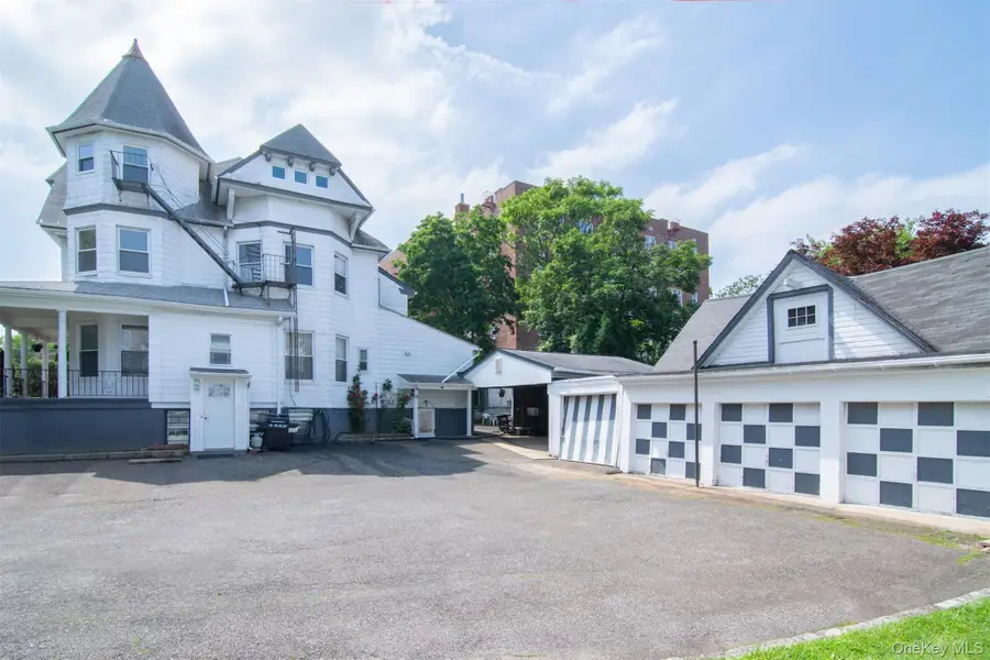 19 Primrose Avenue, Mount Vernon, NY 10552 - Image #2