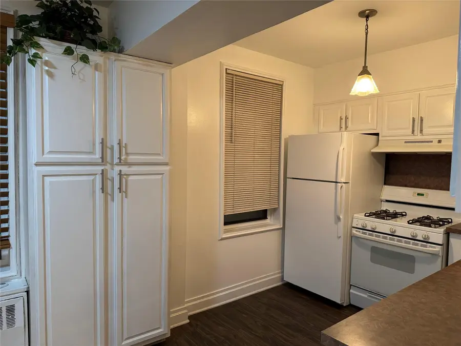 1725 Edison Avenue #2D, Bronx, NY 10461 - Image #2