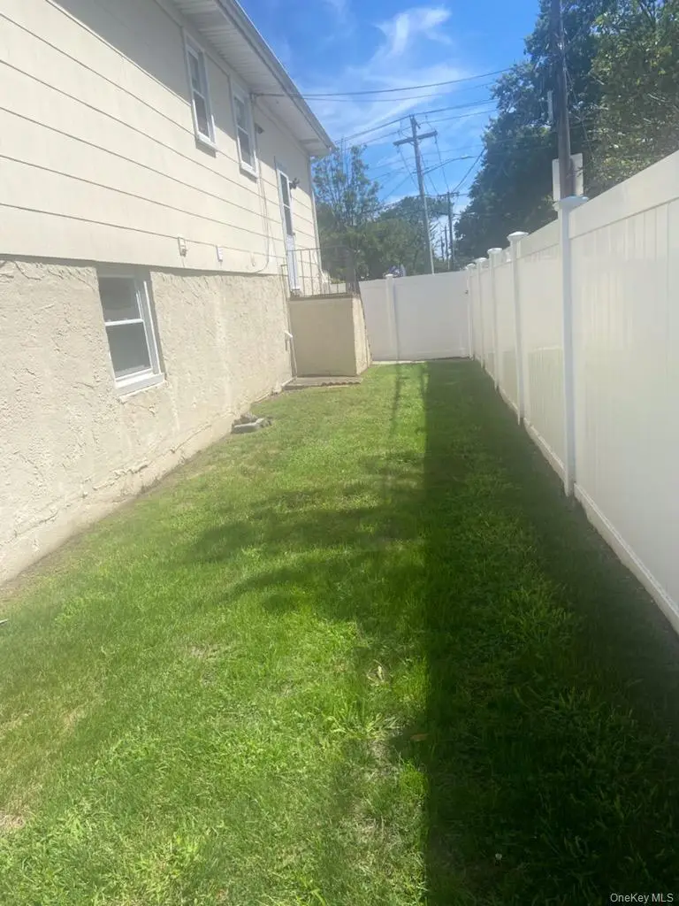 3250 Messick Avenue, Oceanside, NY 11572 - Image #2