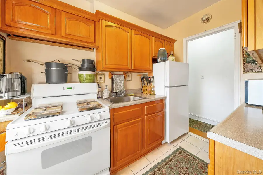 2962 Decatur Avenue #5th Floor, Bronx, NY 10458 - Image #3