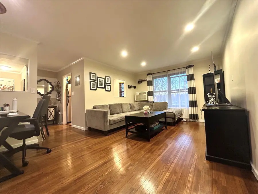 44 Terrace Circle #3G, Great Neck, NY 11021 - Image #3