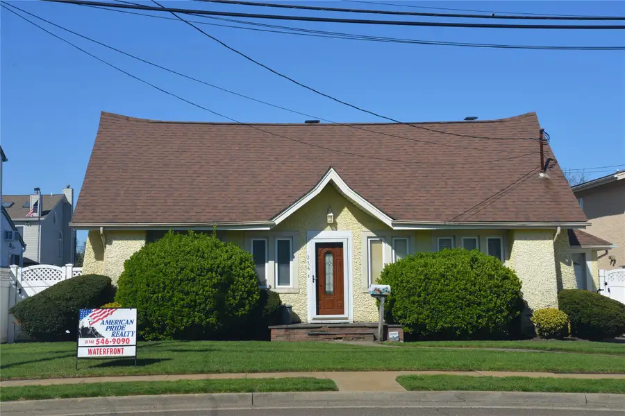 274 Bedell Street, Freeport, NY 11520 - Image #2