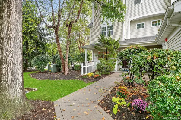 111 Viewpoint Terrace, Peekskill, NY 10566