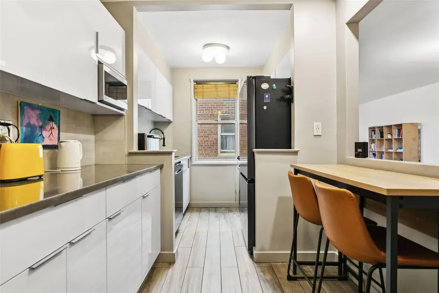 180 Van Cortlandt Park S #6J, Bronx, NY 10463 - Image #3