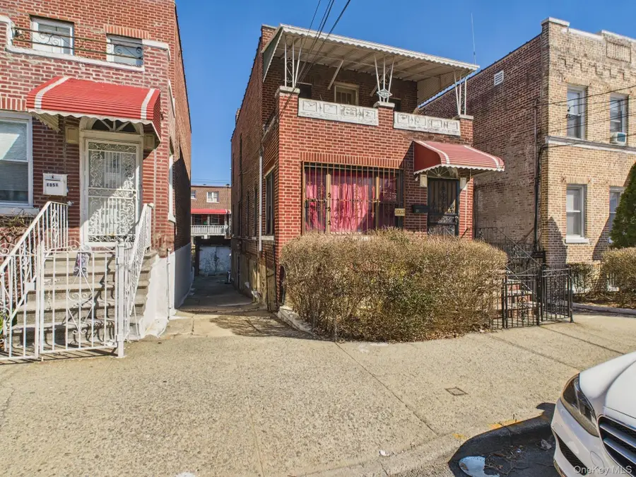 1053 E 232nd Street, Bronx, NY 10466 - Image #2
