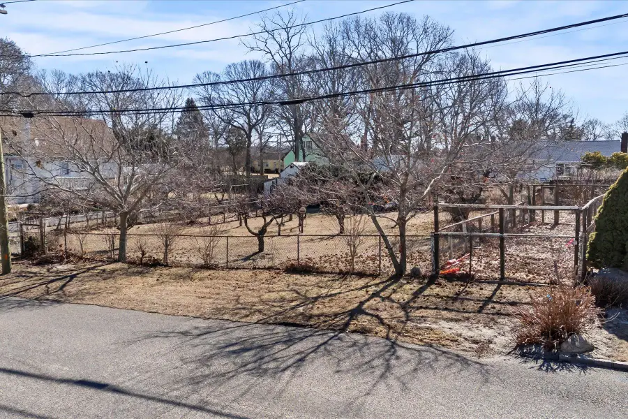 255 East Road, Mattituck, NY 11952 - Image #3