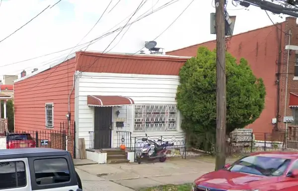 3366 11th Street, Astoria, NY 11106