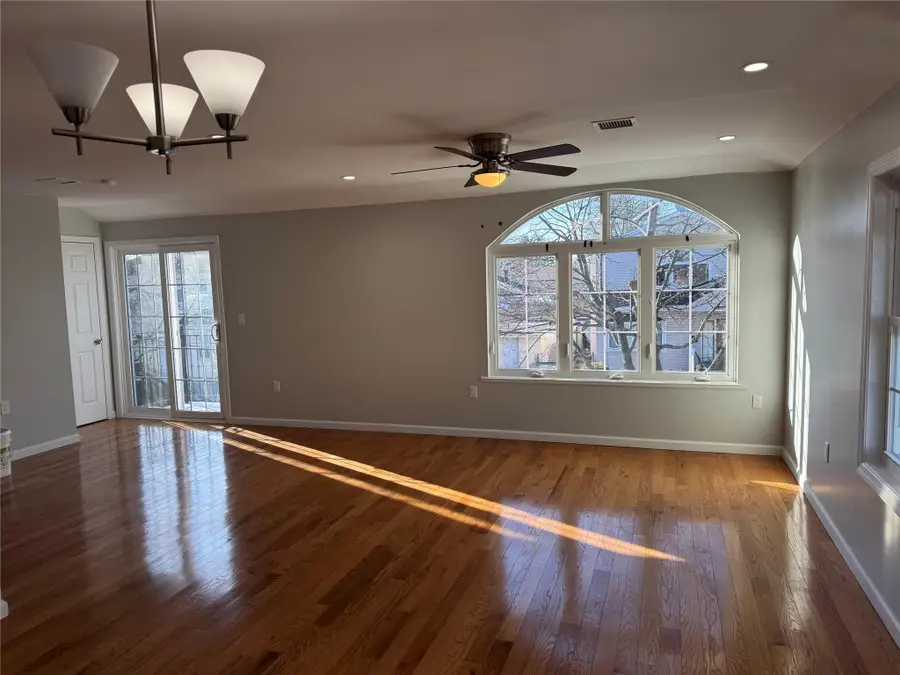 15333 119th Road, Jamaica, NY 11434 - Image #3