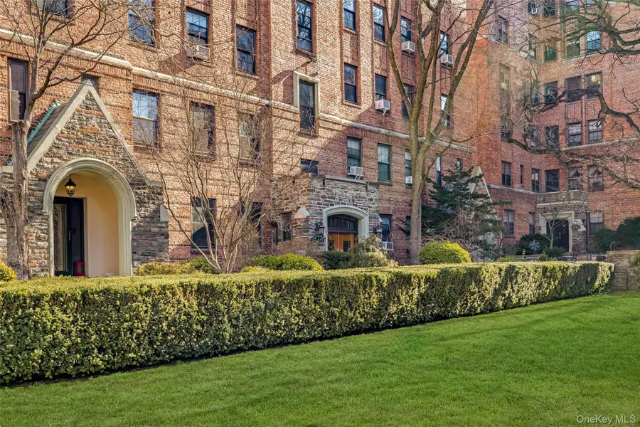 840 Bronx River Road #4B, Bronxville, NY 10708 - Image #2