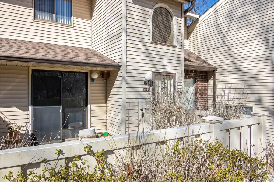 154 Birchwood Road, Coram, NY 11727 - Image #2