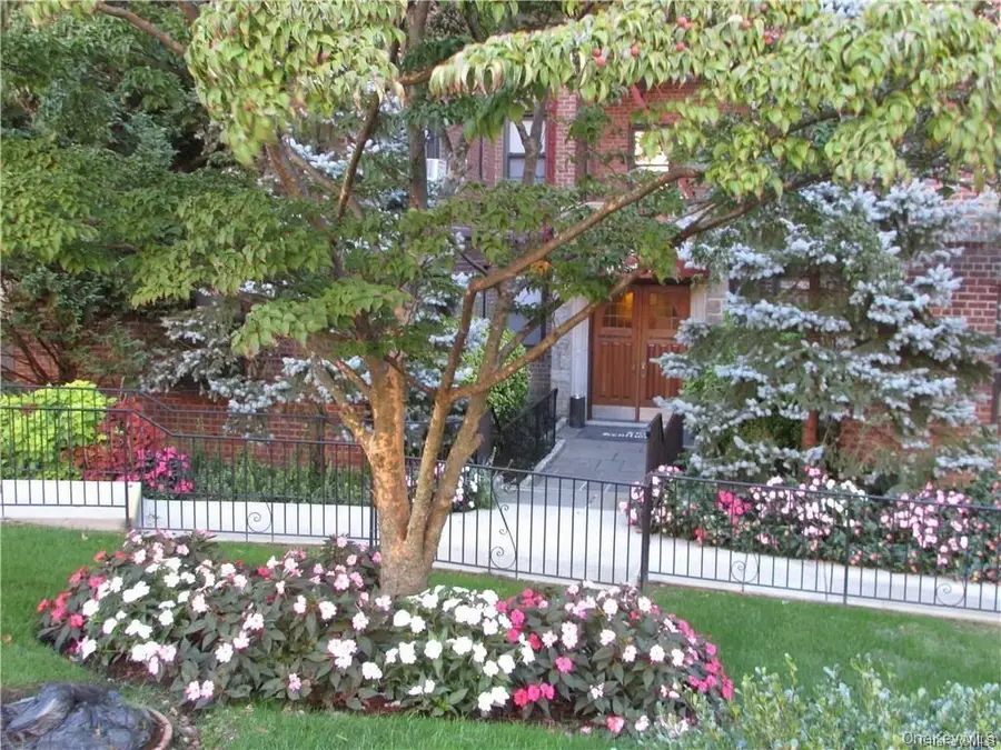 142 Garth Road #1 P, Scarsdale, NY 10583 - Image #3