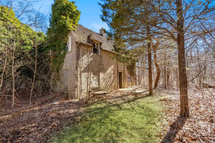 2340 A Cedar Swamp Road, Brookville, NY 11545 - Image #3