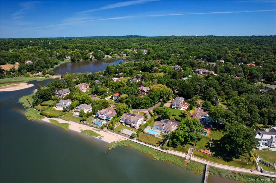 107 Bayview Road, Manhasset, NY 11030 - Image #2