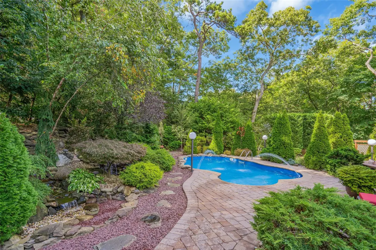62 Laurel Drive, Smithtown, NY 11787 - Image #1