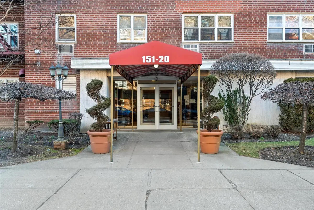 151-20 88th Street #5M, Howard Beach, NY 11414 - Image #1