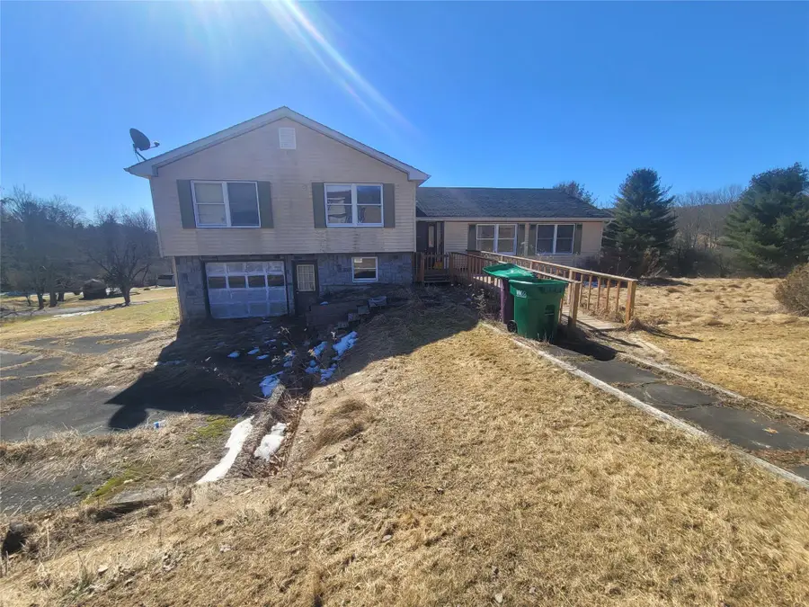 26 Rolling Meadows Road, Livingston Manor, NY 12758 - Image #2