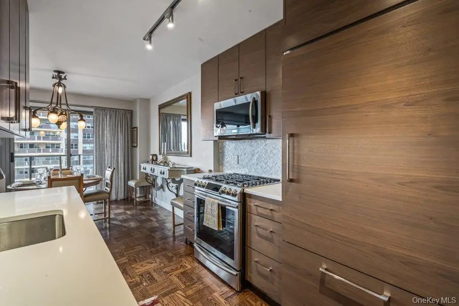 18-05 215 Street #6D, Bayside, NY 11360 - Image #3