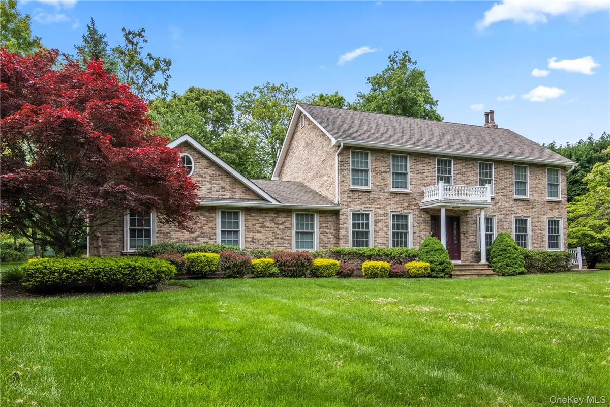 10 Fairway Drive, Port Jefferson, NY 11777 - Image #1