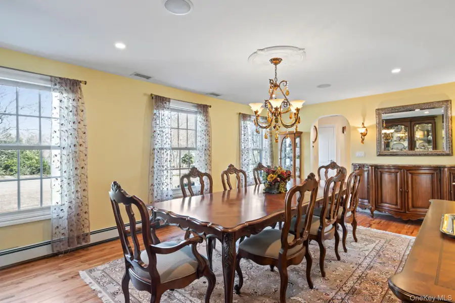 10 Fairway Drive, Port Jefferson, NY 11777 - Image #2