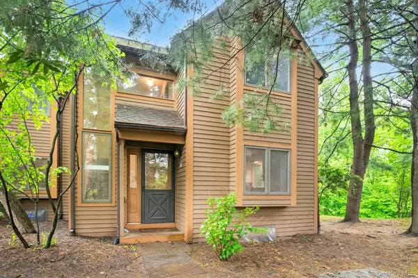 707 Eagle Bay Drive, Ossining, NY 10562