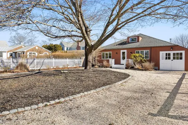 20 Mitchell Road, Westhampton Beach, NY 11978