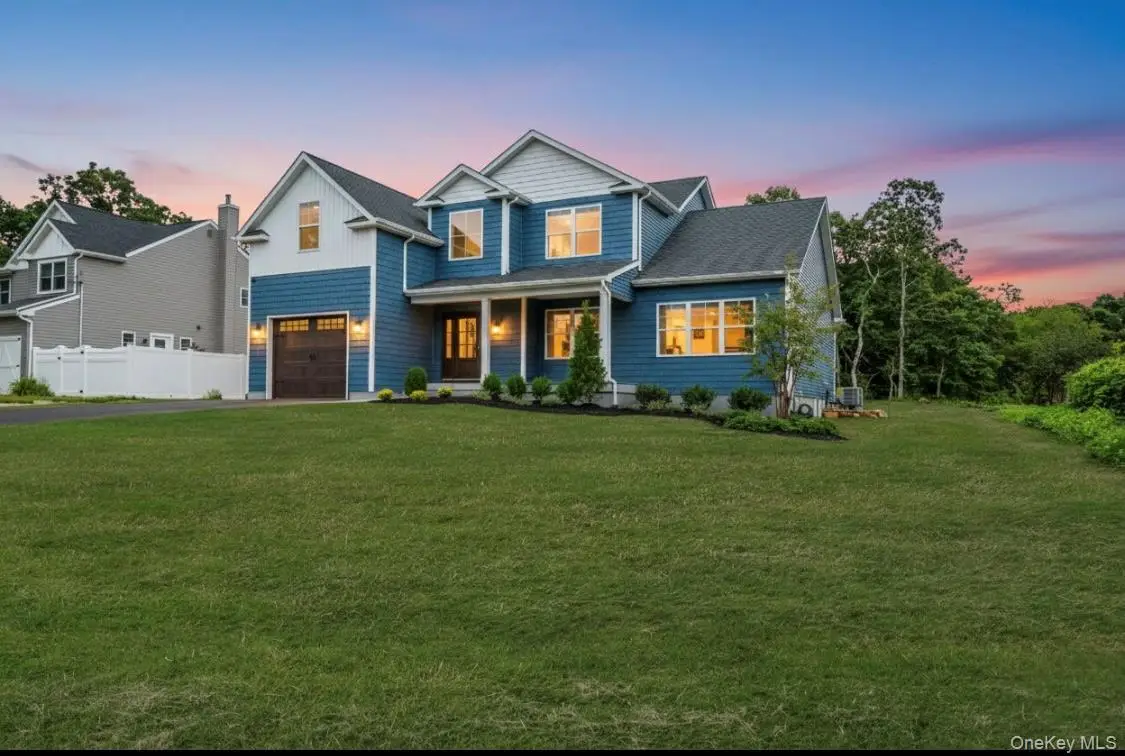 329 Weeks Avenue, Manorville, NY 11949 - Image #1