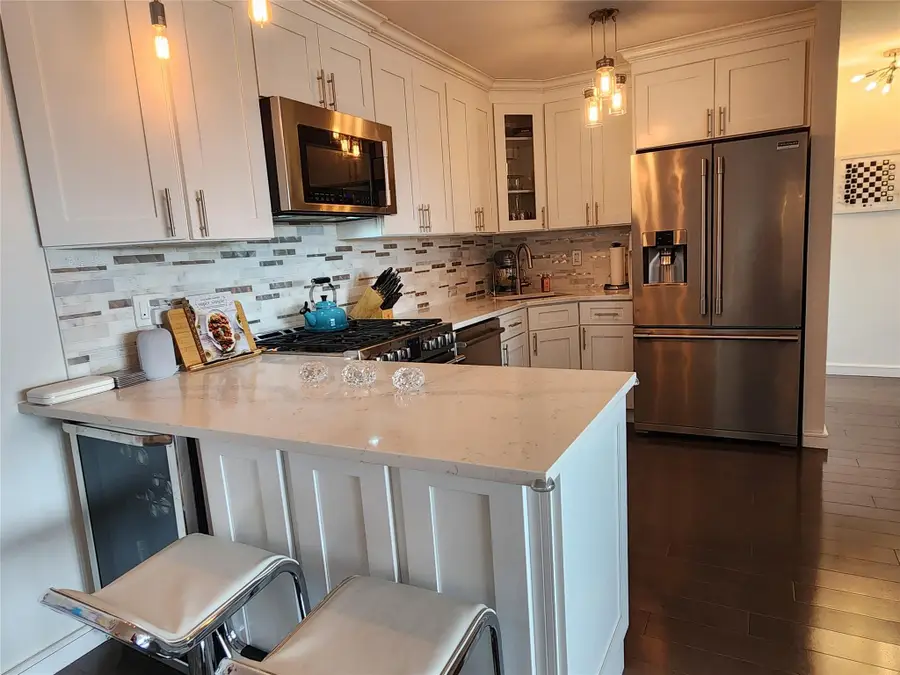 18-15 215th Street #6 P, Bayside, NY 11360 - Image #2