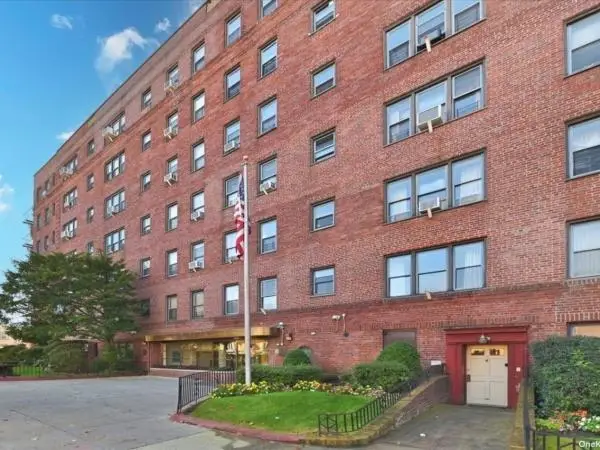 143-50 Hoover Avenue #512, Briarwood, NY 11435 - Image #1