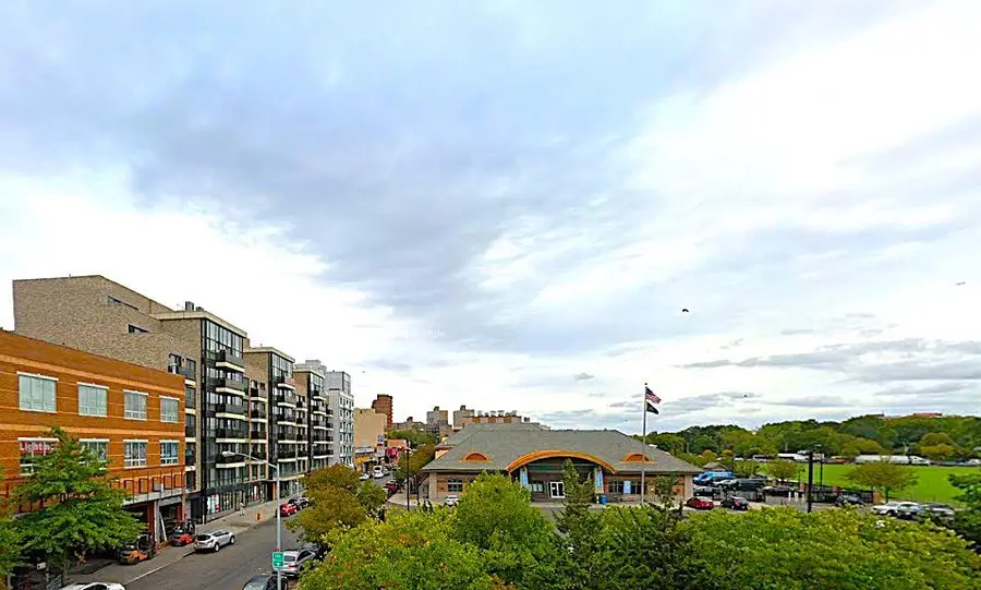 131-11 Fowler Avenue #4i, Flushing, NY 11355 - Image #2