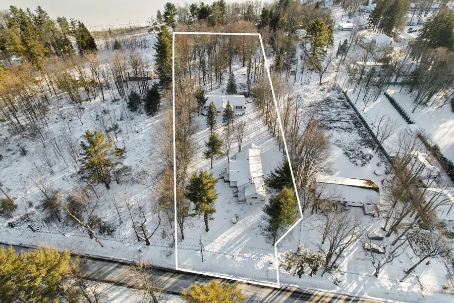 380 Fraser Road, Kiamesha Lake, NY 12751 - Image #2