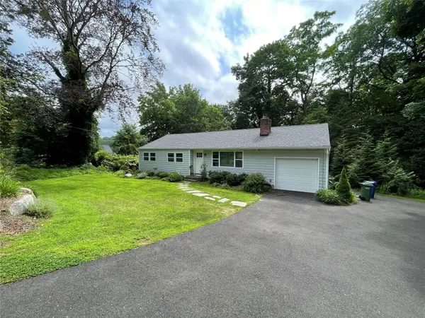 604 High Street, Port Jefferson, NY 11777