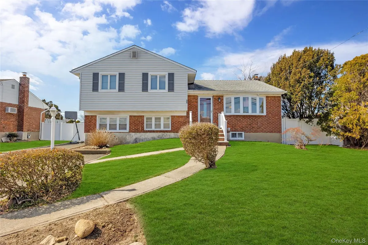 24 Monroe Avenue, Hicksville, NY 11801 - Image #1