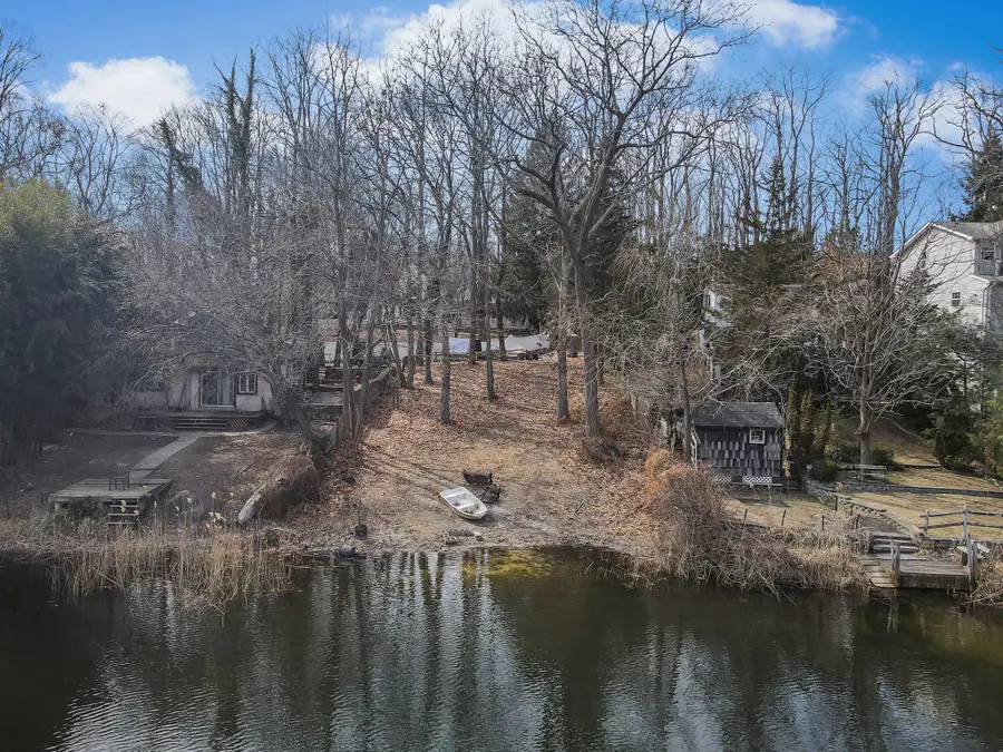 12 Lakeside Drive, Middle Island, NY 11953 - Image #2