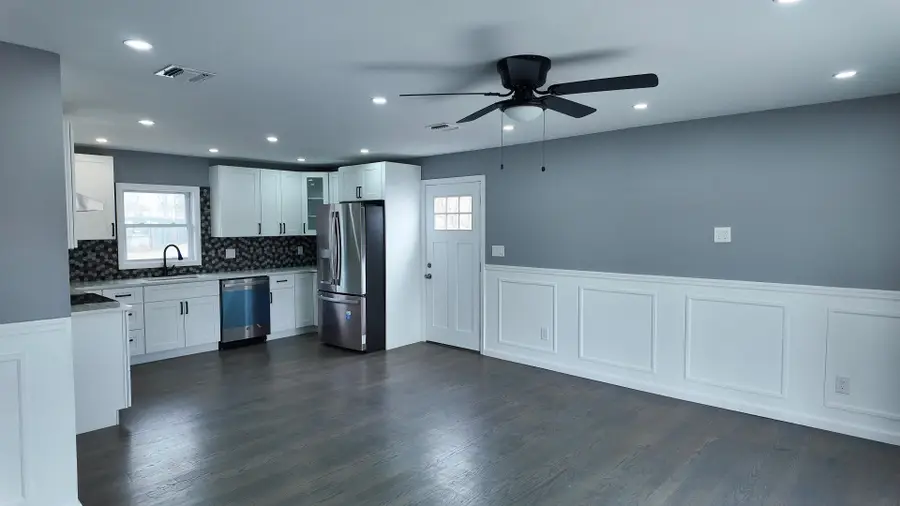 12 Meridian Road, Levittown, NY 11756 - Image #3