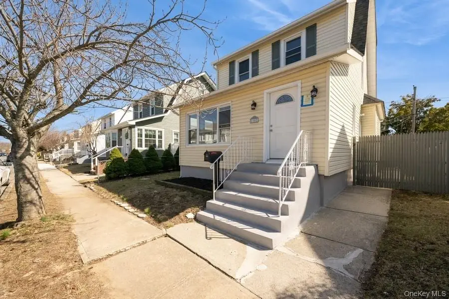 10 Winchester Drive, Lindenhurst, NY 11757 - Image #1