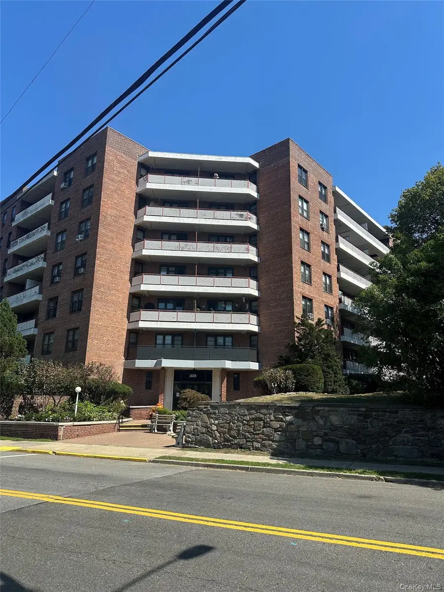 325 King Street #2G, Port Chester, NY 10573 - Image #2