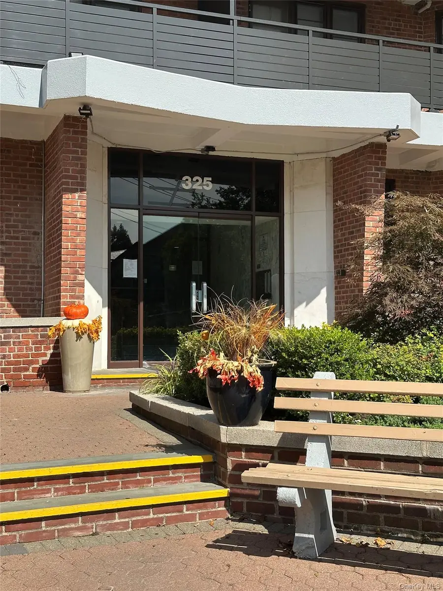 325 King Street #2G, Port Chester, NY 10573 - Image #3