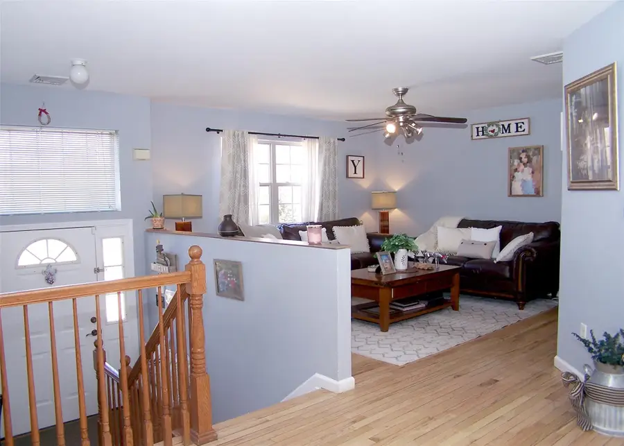 11 Doral Lane, Yaphank, NY 11980 - Image #2