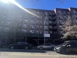 4240 Bowne St #2j, Flushing, NY 11355 - Image #2