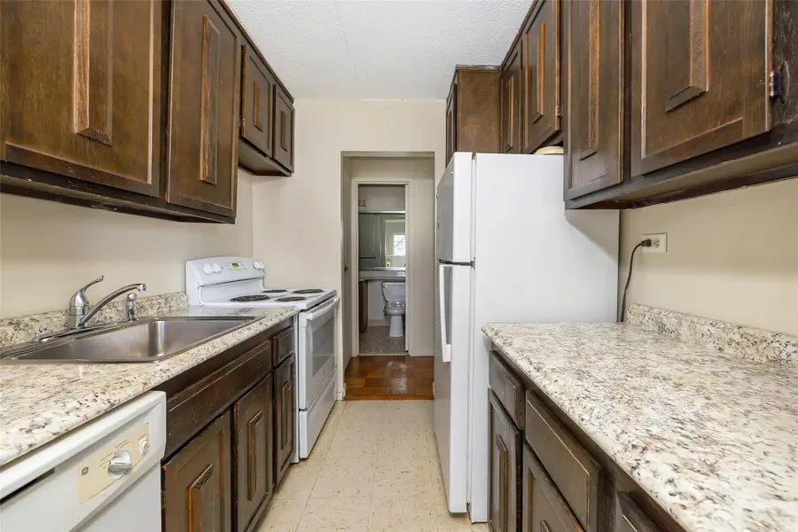 160 Academy Street #3C, Poughkeepsie, NY 12601 - Image #3
