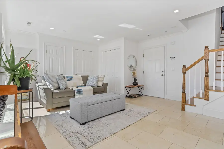 80 Old Boston Post Road #6, New Rochelle, NY 10801 - Image #3